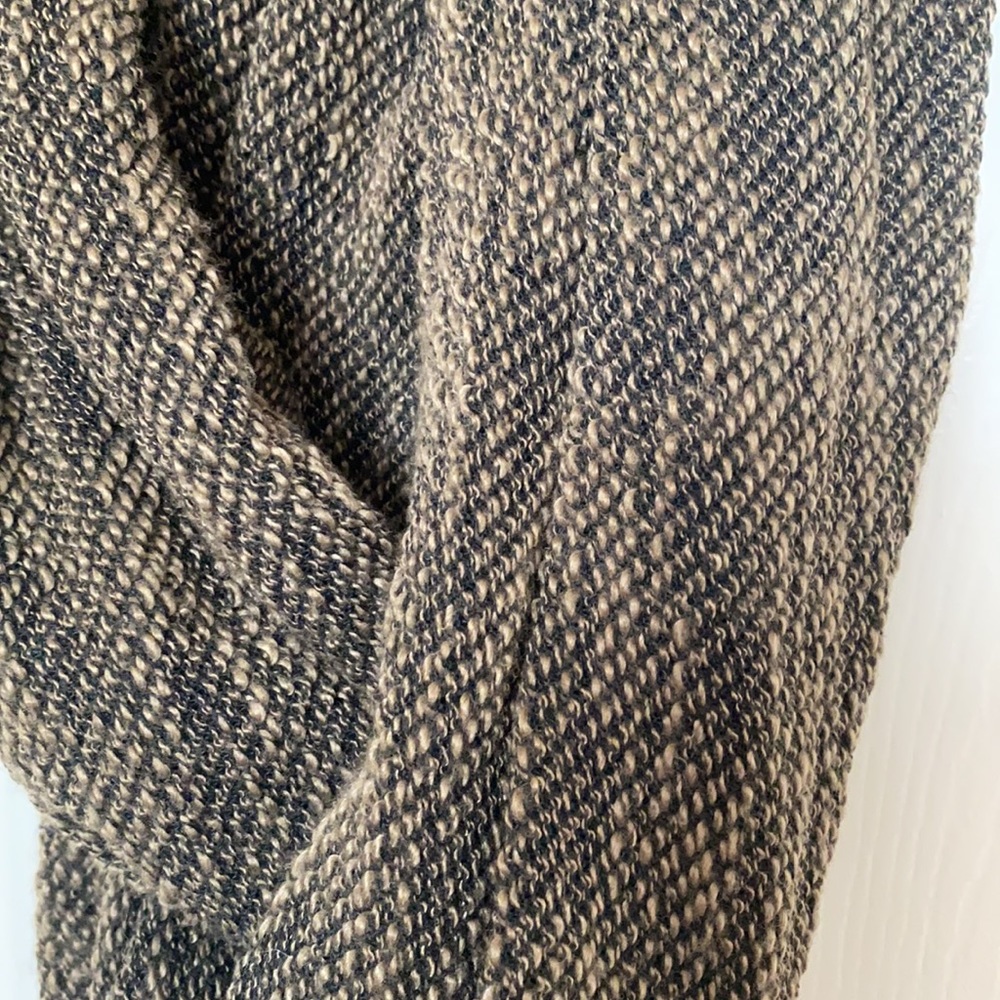 Infinity Scarf - Picture 3 of 4